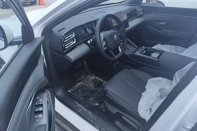 Used BYD Qin L 2026 DM-i 128KM Progressive Edition Driver Seat