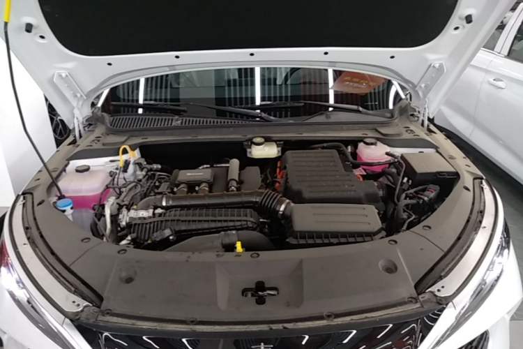 Used BYD Qin L 2026 DM-i 128KM Progressive Edition Engine Bay