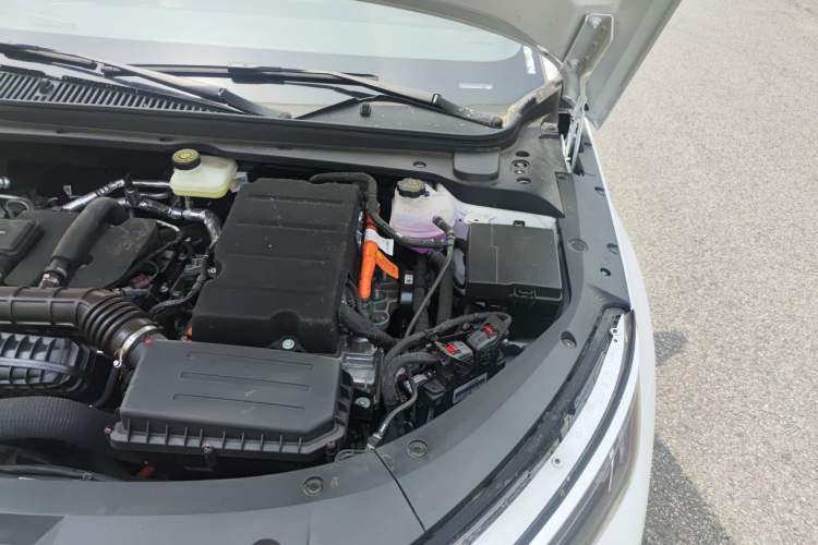 Used BYD Qin L 2026 DM-i 128KM Leading Edition Engine Bay Left