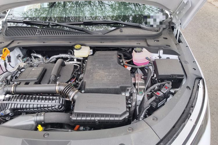 Used BYD Qin L 2026 Model DM-i 210KM Cloud Suspension Version Engine Bay Left