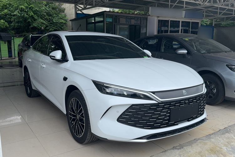 Used BYD Qin L 2026 Model DM-i 210KM Cloud Suspension Version Exterior 2