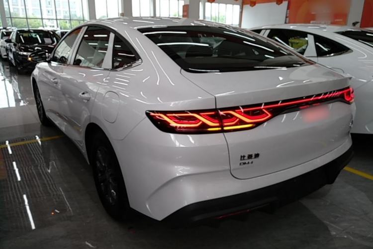 Used BYD Qin L 2026 DM-i 128KM Progressive Edition Exterior 2