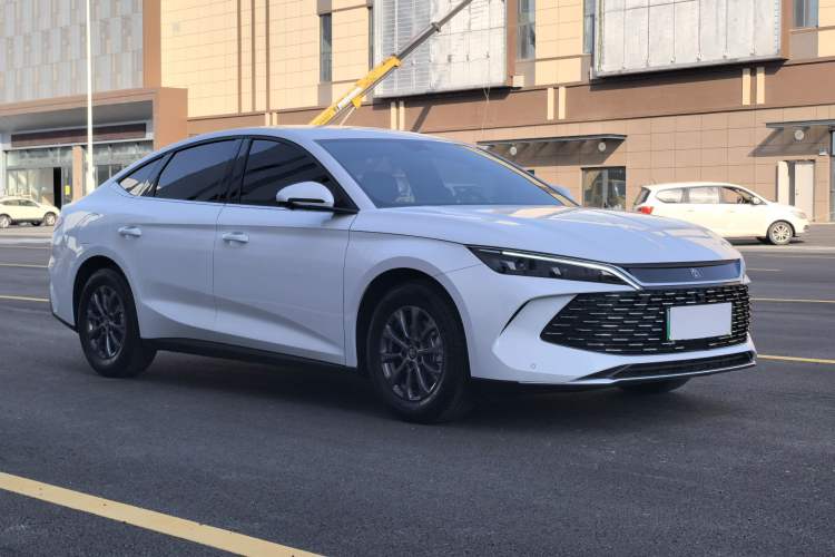 Used BYD Qin L 2026 DM-i 128KM Progressive Edition Exterior 2