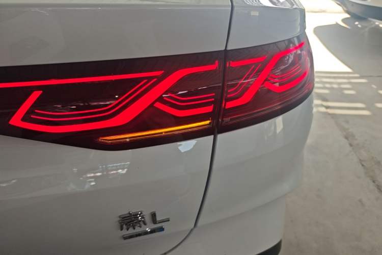 Used BYD Qin L 2026 Model DM-i 210KM Beyond Version Exterior 3