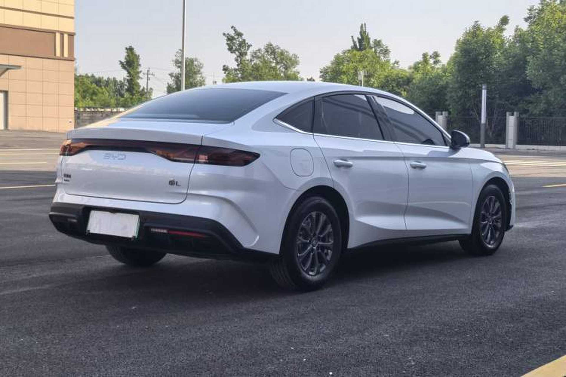 Used BYD Qin L 2026 DM-i 128KM Progressive Edition Exterior 4