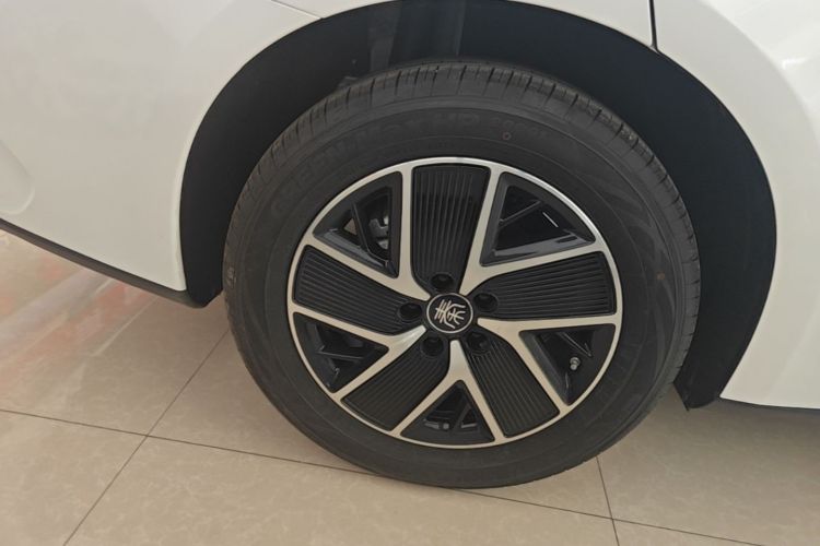 Used BYD Qin L 2026 DM-i 128KM Leading Edition Exterior 5