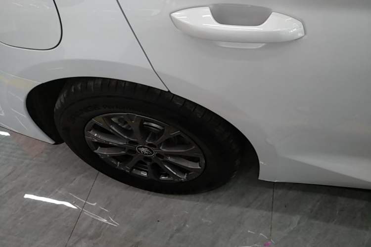 Used BYD Qin L 2026 DM-i 128KM Progressive Edition Exterior 5