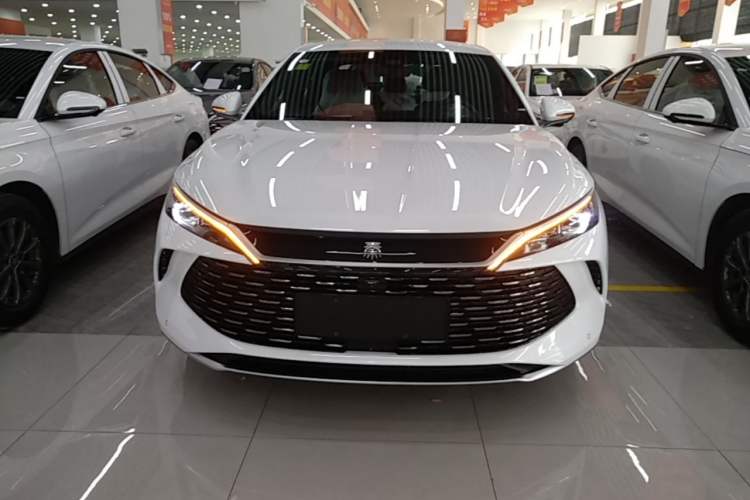 Used BYD Qin L 2026 DM-i 128KM Progressive Edition Front