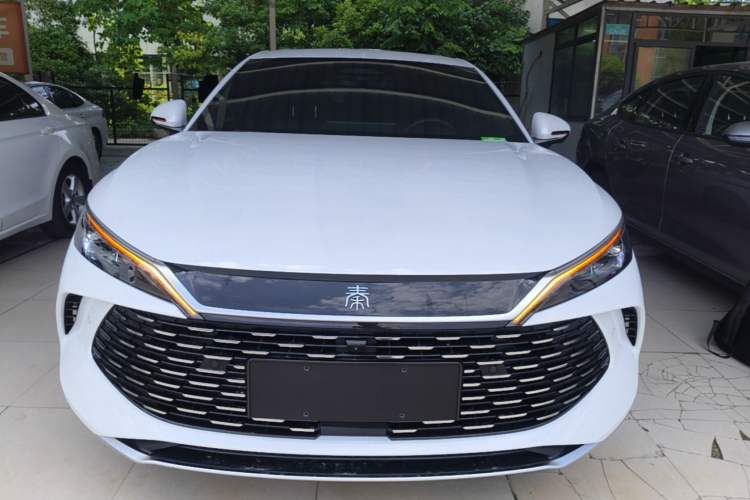 Used BYD Qin L 2026 Model DM-i 210KM Cloud Suspension Version Front