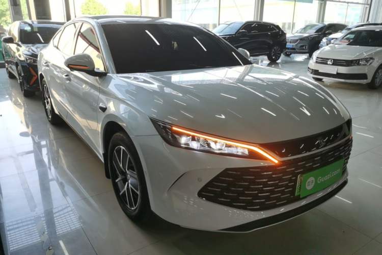 Used BYD Qin L 2026 DM-i 128KM Leading Edition Front Right 45 Deg