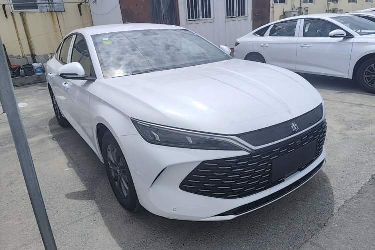 Used BYD Qin L 2026 DM-i 128KM Progressive Edition Front Right 45 Deg