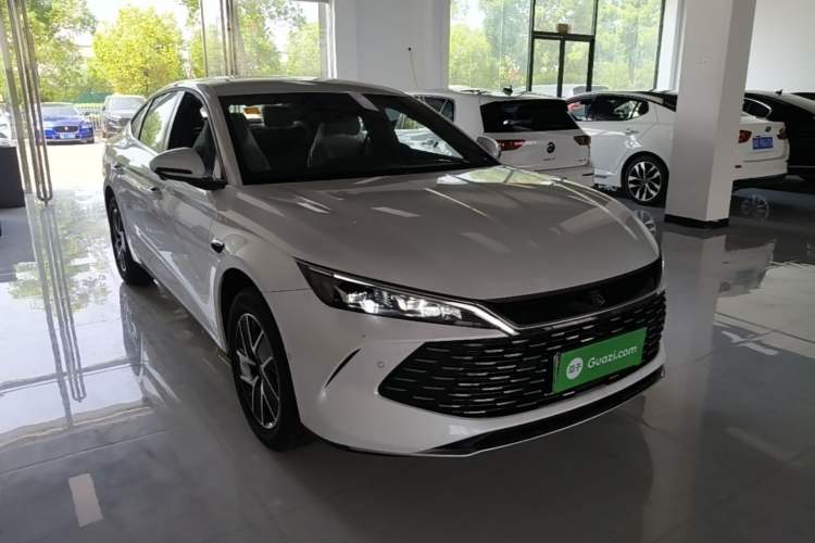 Used BYD Qin L 2026 DM-i 128KM Leading Edition Front Right 45 Deg