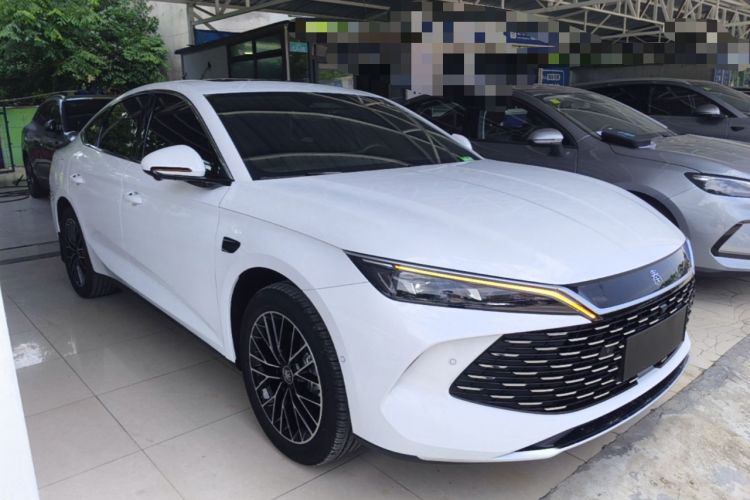 Used BYD Qin L 2026 Model DM-i 210KM Cloud Suspension Version Front Right 45 Deg