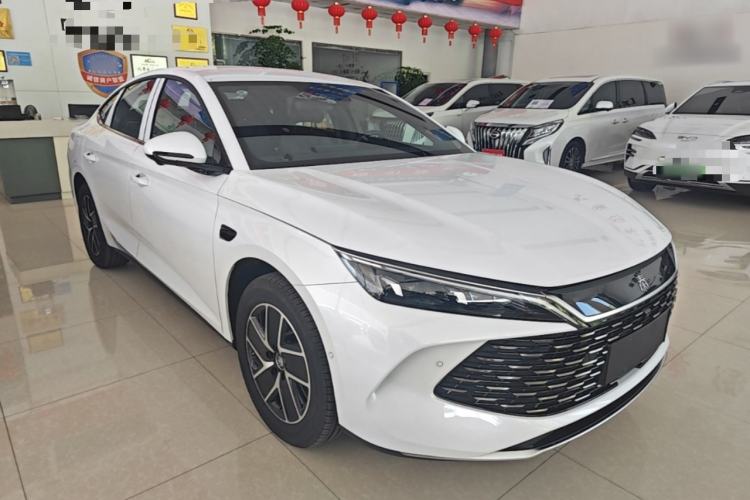Used BYD Qin L 2026 DM-i 128KM Leading Edition Front Right 45 Deg