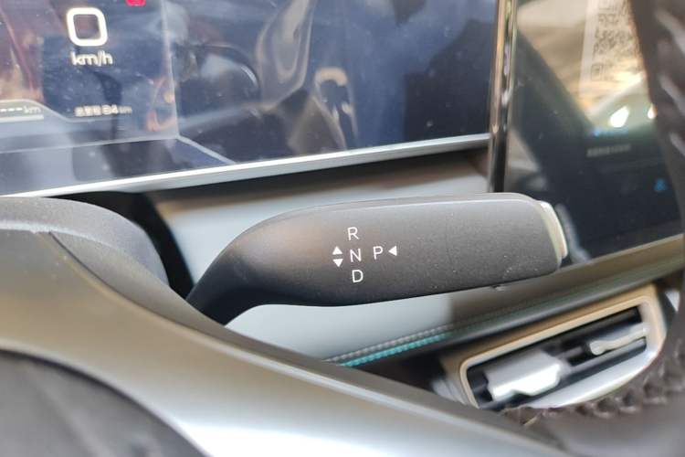 Used BYD Qin L 2026 DM-i 128KM Progressive Edition Gear Lever