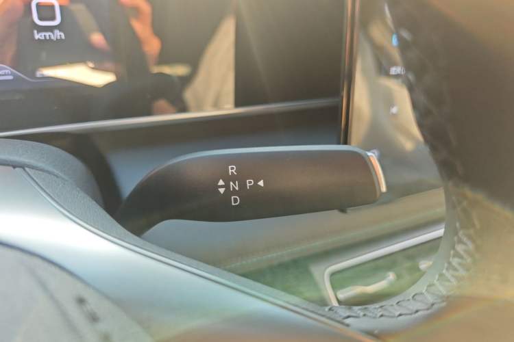 Used BYD Qin L 2026 DM-i 128KM Progressive Edition Gear Lever