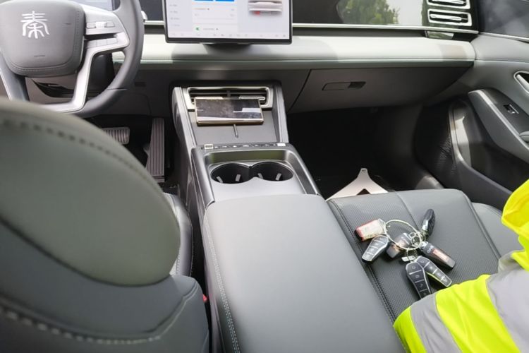 Used BYD Qin L 2026 DM-i 128KM Leading Edition Gear Lever