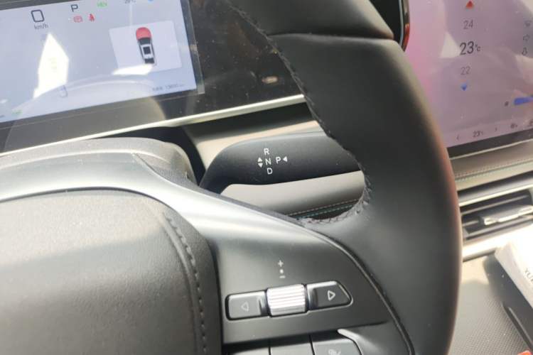 Used BYD Qin L 2026 DM-i 128KM Leading Edition Gear Lever
