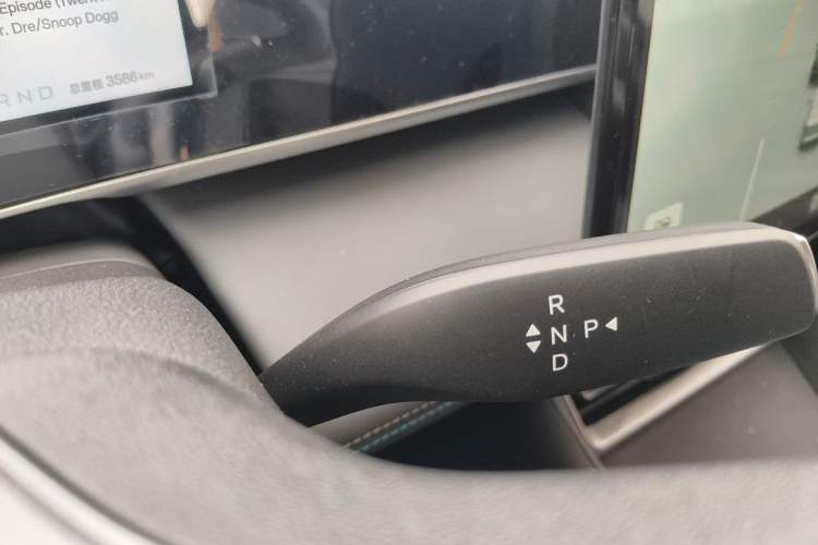 Used BYD Qin L 2026 Model DM-i 210KM Cloud Suspension Version Gear Lever