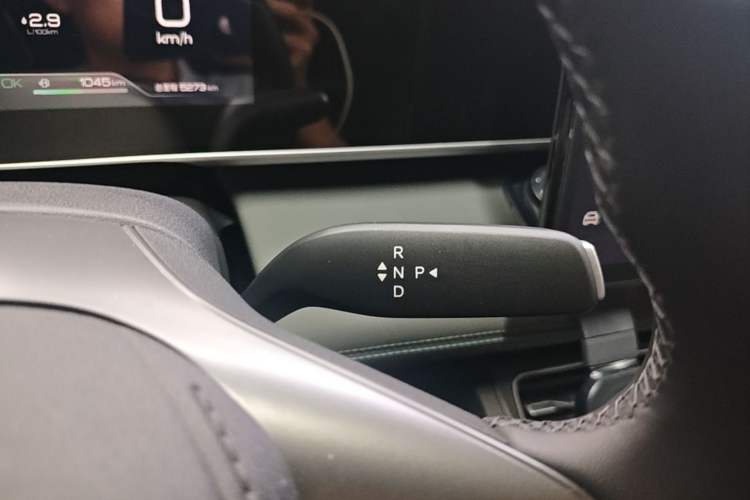 Used BYD Qin L 2026 DM-i 128KM Progressive Edition Gear Lever