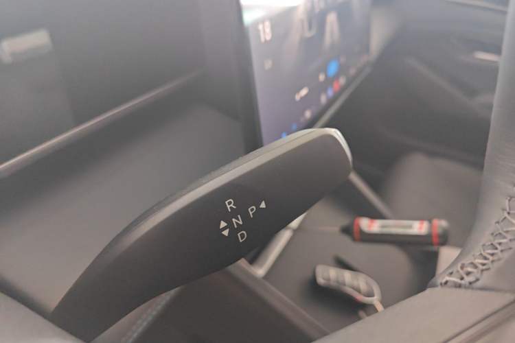 Used BYD Qin L 2026 DM-i 128KM Leading Edition Gear Lever