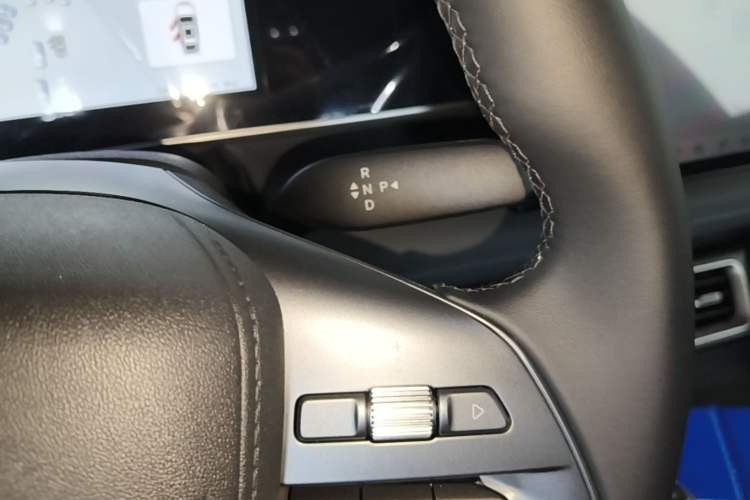 Used BYD Qin L 2026 DM-i 128KM Leading Edition Gear Lever