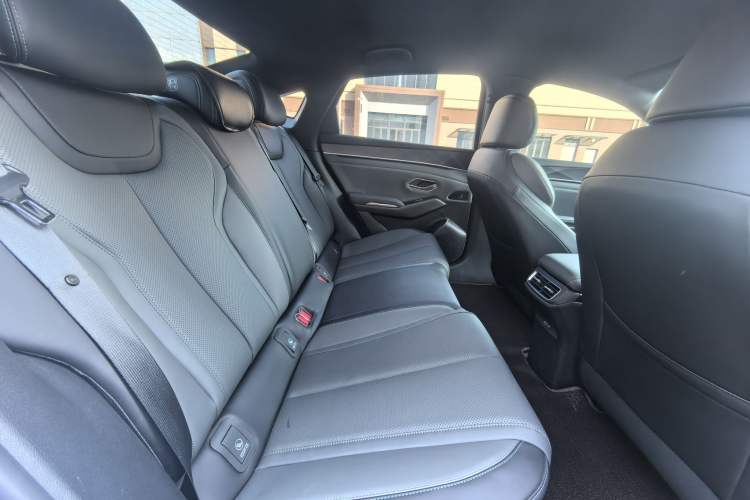 Used BYD Qin L 2026 DM-i 128KM Progressive Edition Headliner