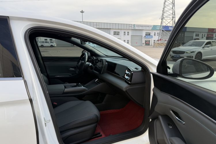 Used BYD Qin L 2026 DM-i 128KM Leading Edition Interior 10