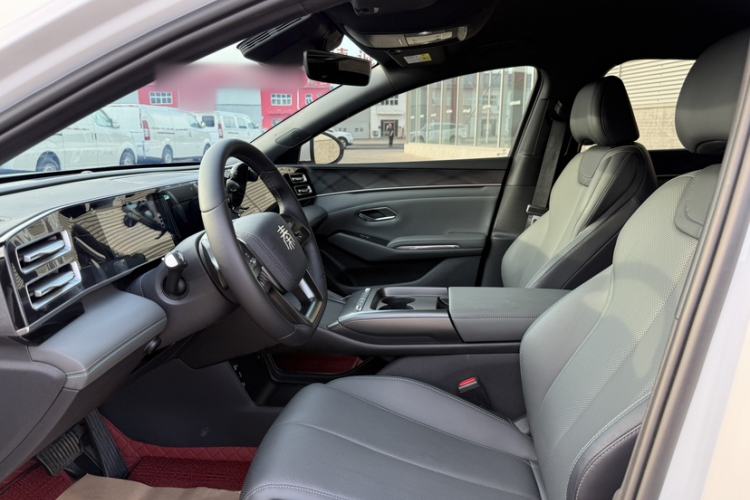 Used BYD Qin L 2026 DM-i 128KM Leading Edition Interior 3