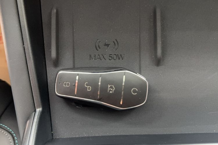 Used BYD Qin L 2026 Model DM-i 210KM Cloud Suspension Version Interior 4