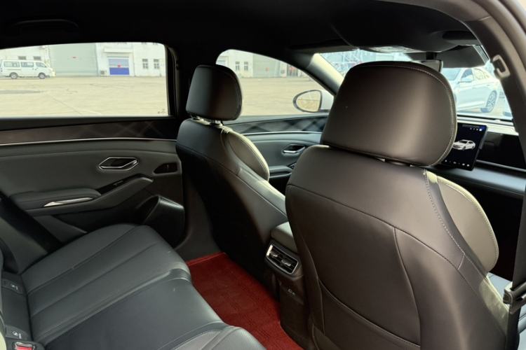 Used BYD Qin L 2026 DM-i 128KM Leading Edition Interior 8
