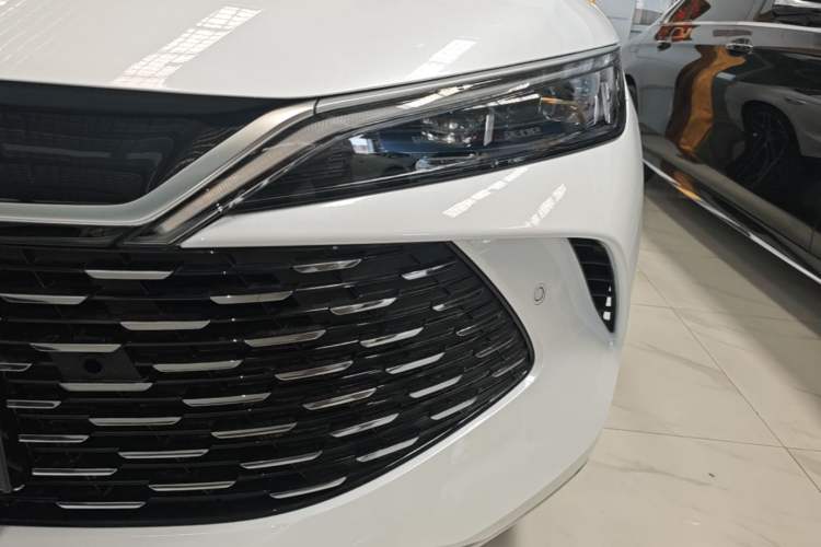 Used BYD Qin L 2026 Model DM-i 210KM Beyond Version Left Front Headlight