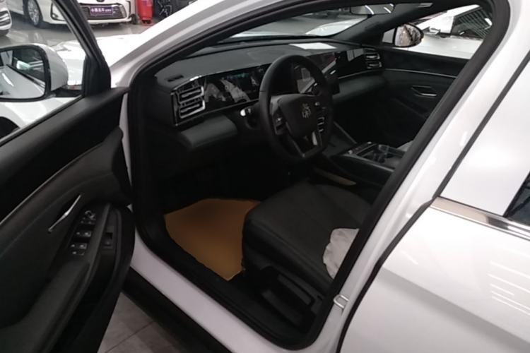 Used BYD Qin L 2026 DM-i 128KM Progressive Edition Left Front Seat