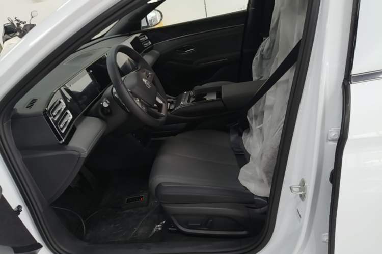 Used BYD Qin L 2026 DM-i 128KM Leading Edition Left Front Seat