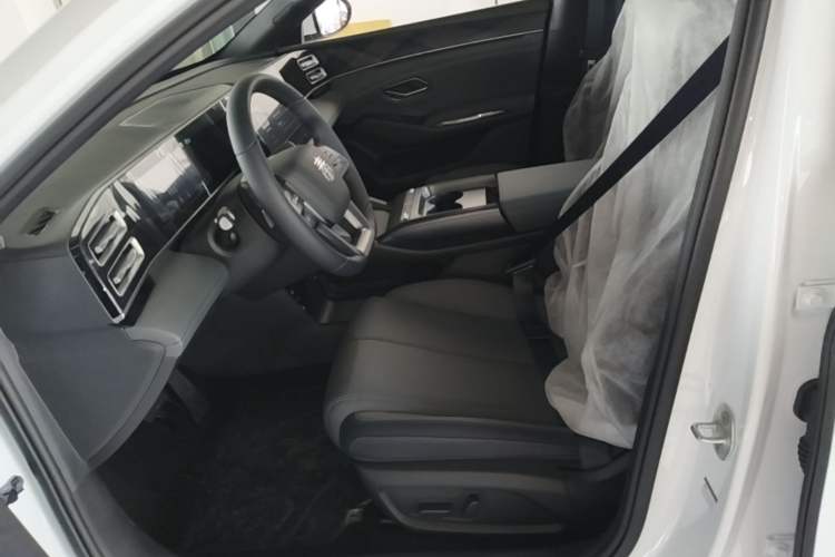 Used BYD Qin L 2026 DM-i 128KM Leading Edition Left Front Seat