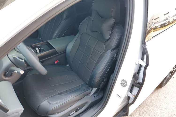 Used BYD Qin L 2026 Model DM-i 210KM Beyond Version Left Front Seat