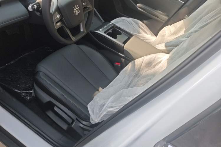 Used BYD Qin L 2026 DM-i 128KM Progressive Edition Left Front Seat