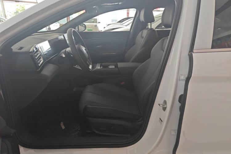 Used BYD Qin L 2026 DM-i 128KM Leading Edition Left Front Seat