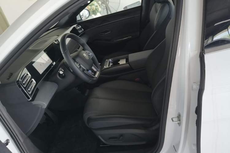 Used BYD Qin L 2026 DM-i 128KM Leading Edition Left Front Seat