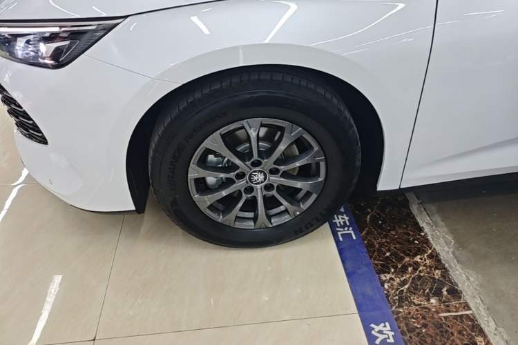 Used BYD Qin L 2026 DM-i 128KM Progressive Edition Left Front Wheel Hub