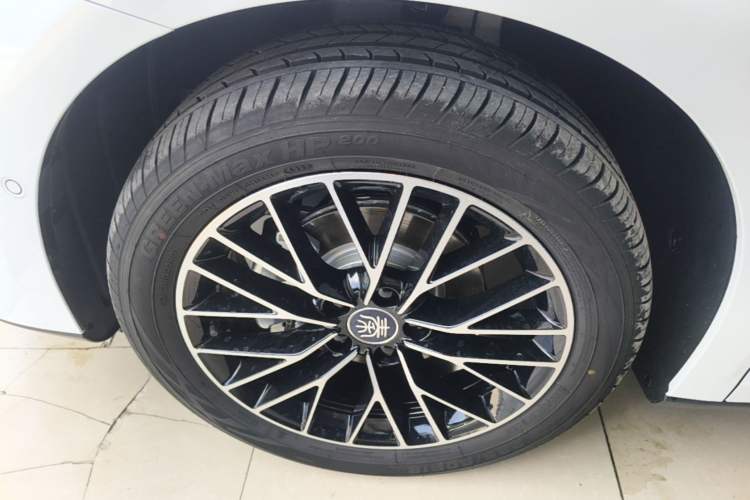 Used BYD Qin L 2026 Model DM-i 210KM Cloud Suspension Version Left Front Wheel Hub