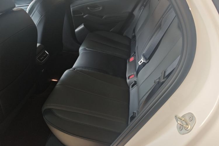 Used BYD Qin L 2026 Model DM-i 210KM Beyond Version Left Rear Seat