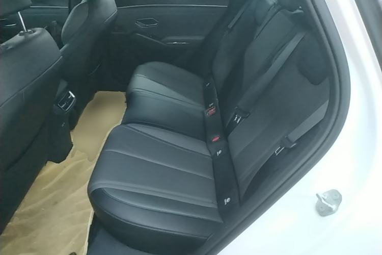 Used BYD Qin L 2026 DM-i 128KM Progressive Edition Left Rear Seat