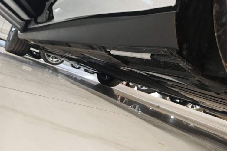 Used BYD Qin L 2026 Model DM-i 210KM Beyond Version Left Side Sill