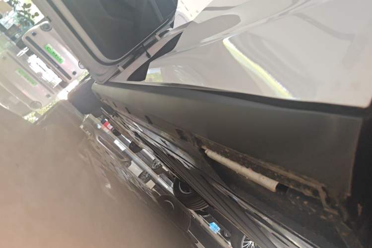 Used BYD Qin L 2026 DM-i 128KM Leading Edition Left Side Sill