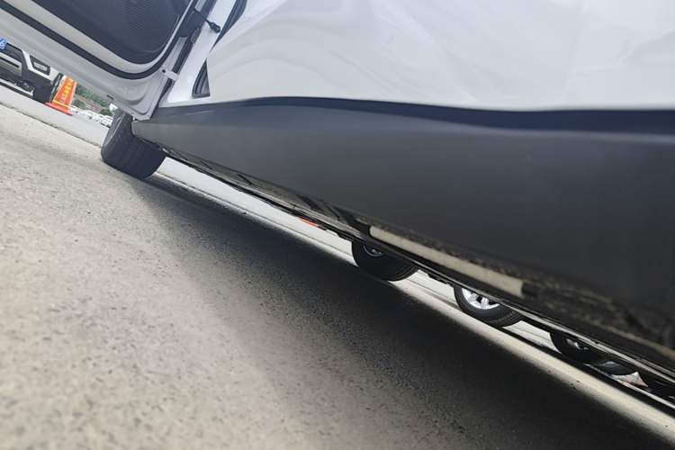 Used BYD Qin L 2026 DM-i 128KM Progressive Edition Left Side Sill