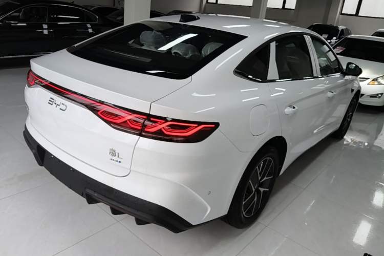 Used BYD Qin L 2026 DM-i 128KM Leading Edition Rear Right 45 Deg