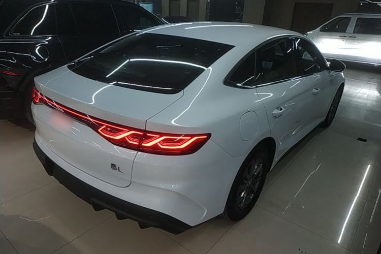 Used BYD Qin L 2026 DM-i 128KM Progressive Edition Rear Right 45 Deg