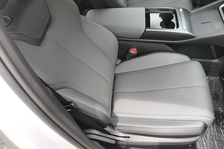 Used BYD Qin L 2026 DM-i 128KM Leading Edition Right Front Seat