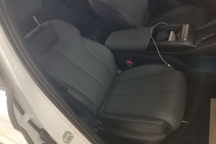 Used BYD Qin L 2026 DM-i 128KM Progressive Edition Right Front Seat